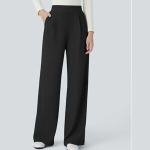 2 pairs of Halara pants, Black and Gray Wide-Leg Women's Pants!